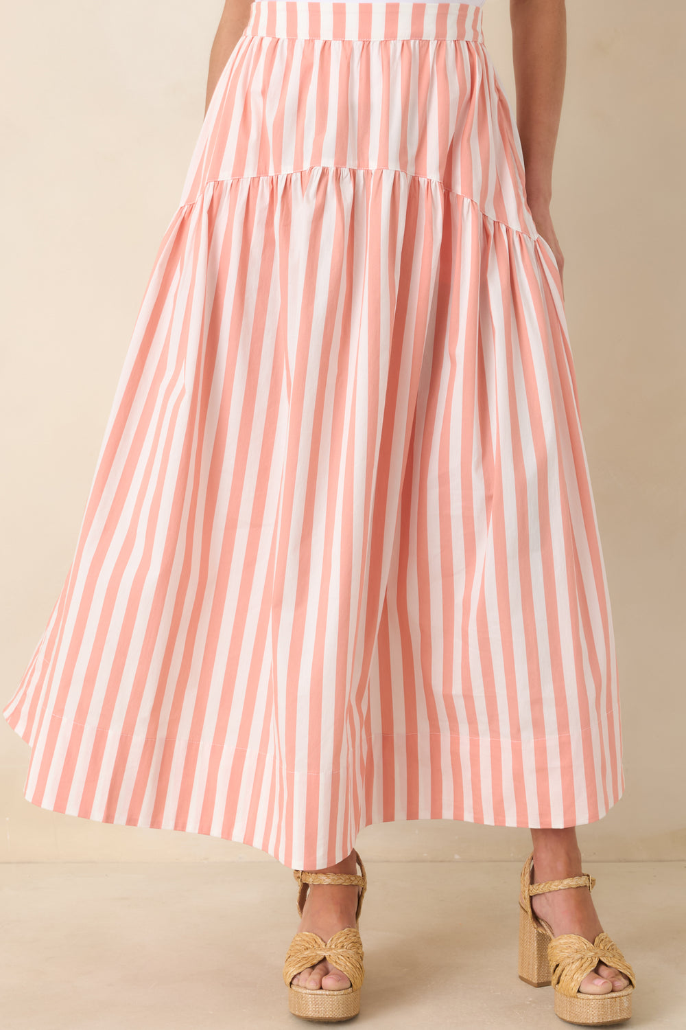 Closer-View-Of-The-Fitted-Waistband-And-Vertical-Stripes