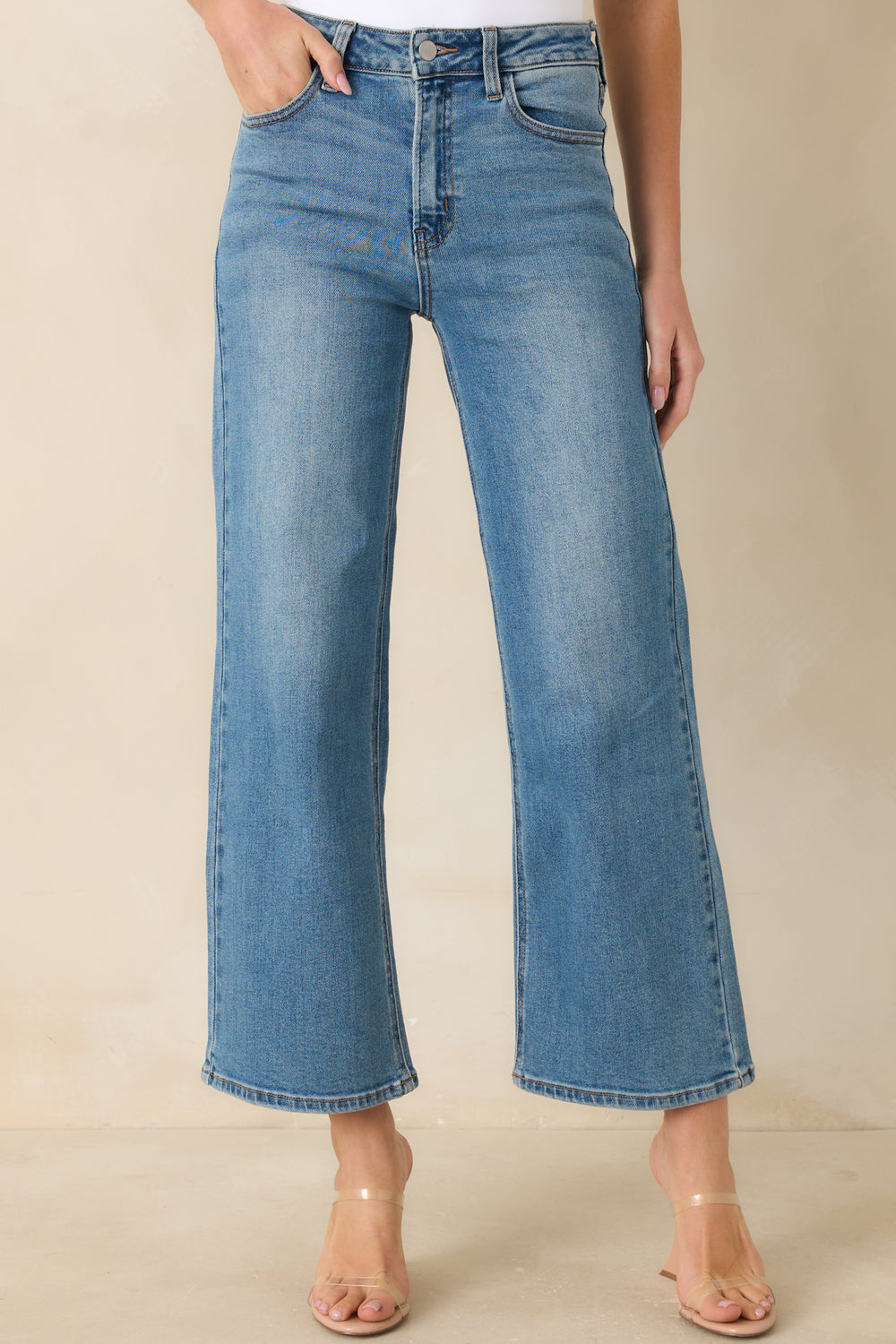 Cropped-Denim-Jeans-With-High-Rise-Belt-Loops