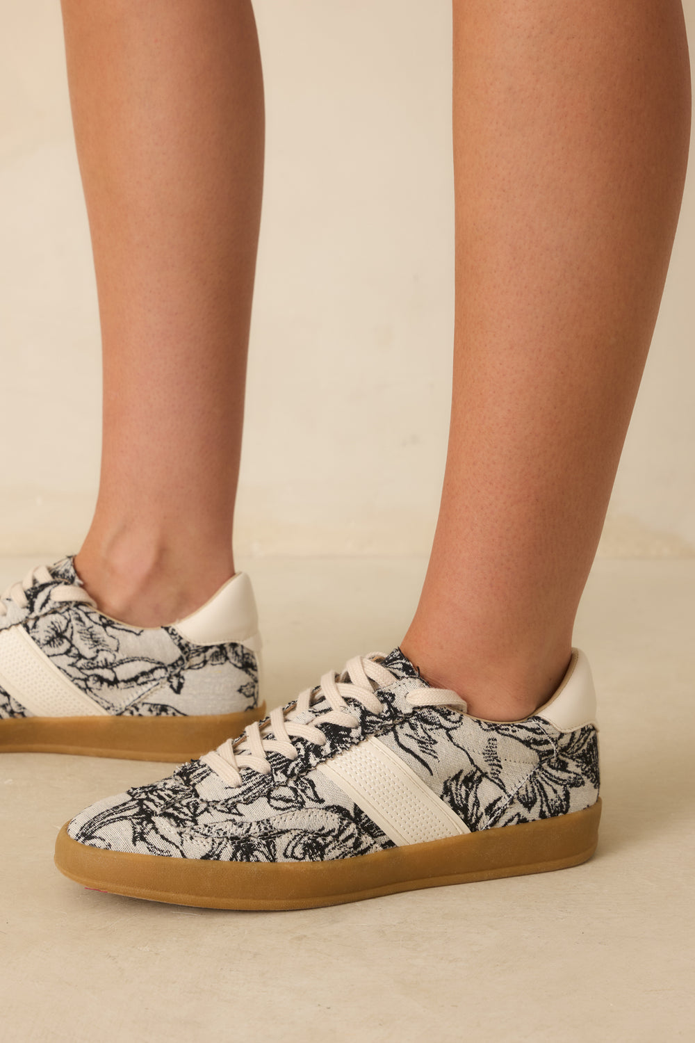 Floral-Canvas-Cream-Leather-Accents-Stitching-Closeup