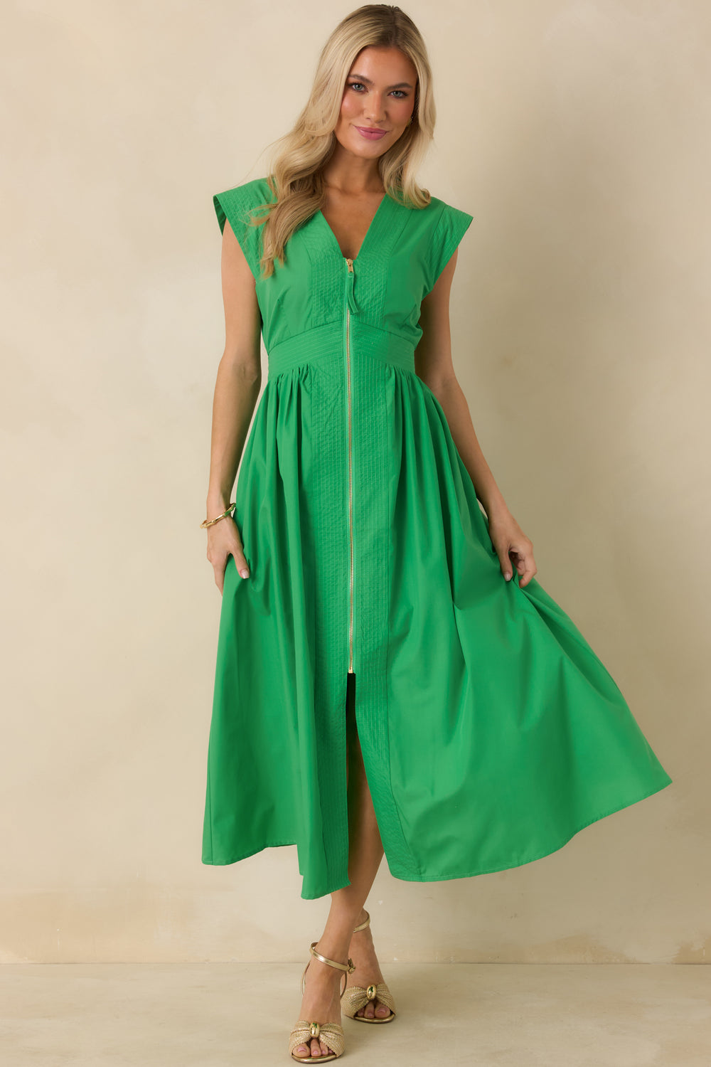 Green-Midi-Dress-Highlighting-The-Structured-Woven-Fabric