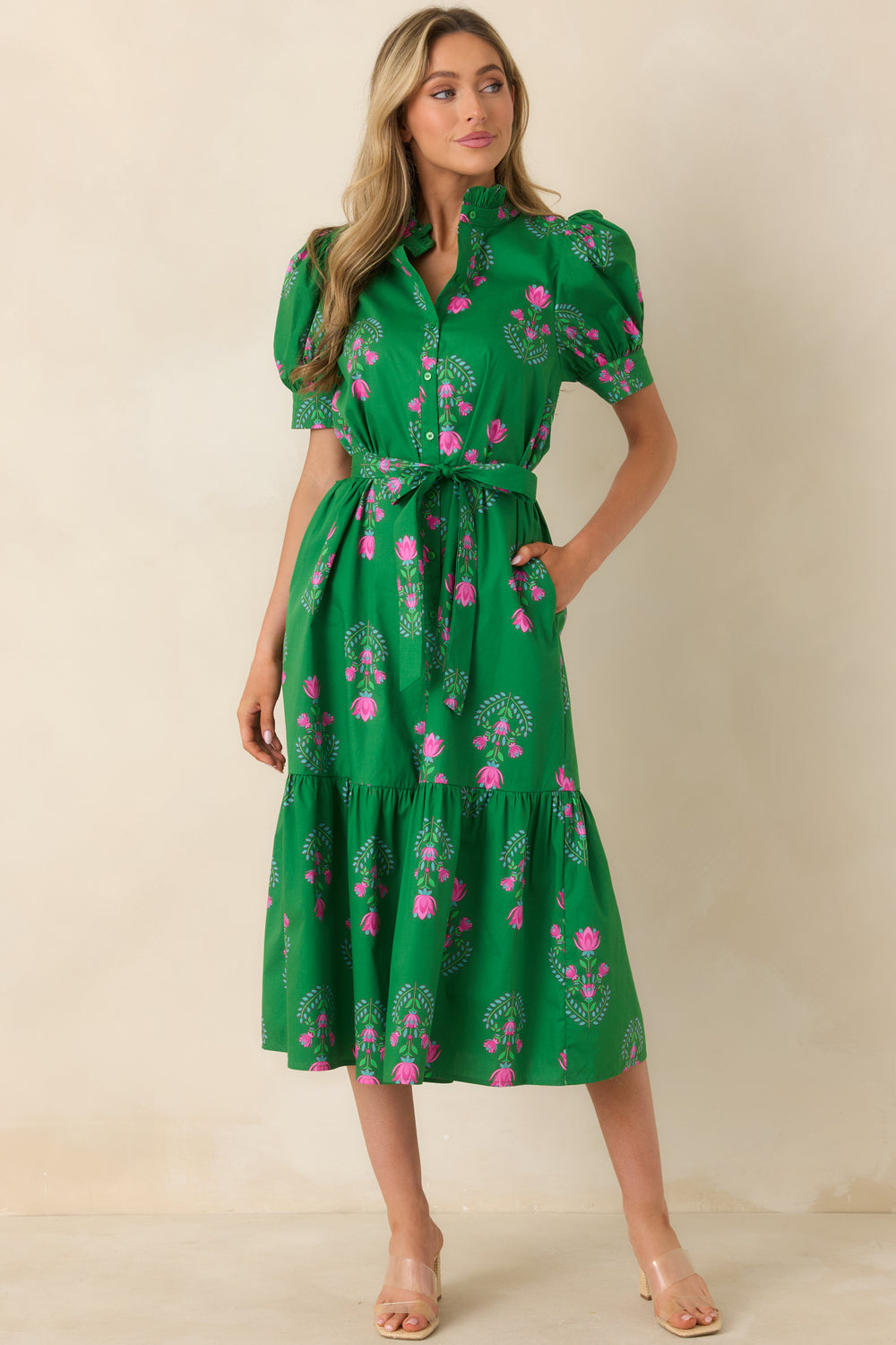 Midi-Dress-With-Fitted-Waist-And-Tiered-Skirt