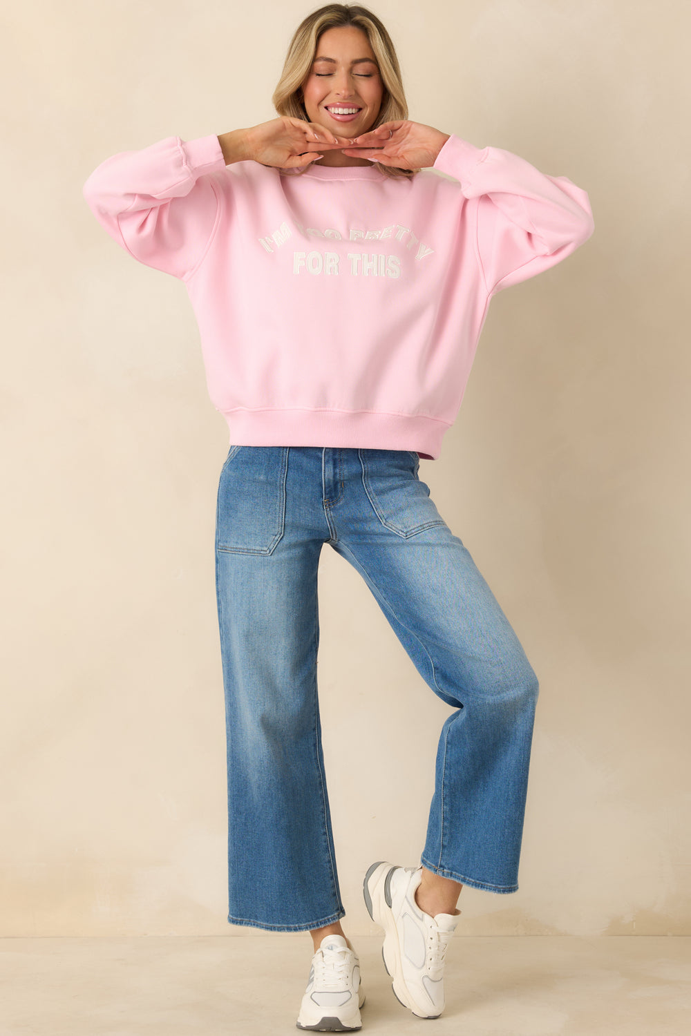 Pink-Crewneck-Sweatshirt-With-Relaxed-Fit-And-Ribbed-Trim