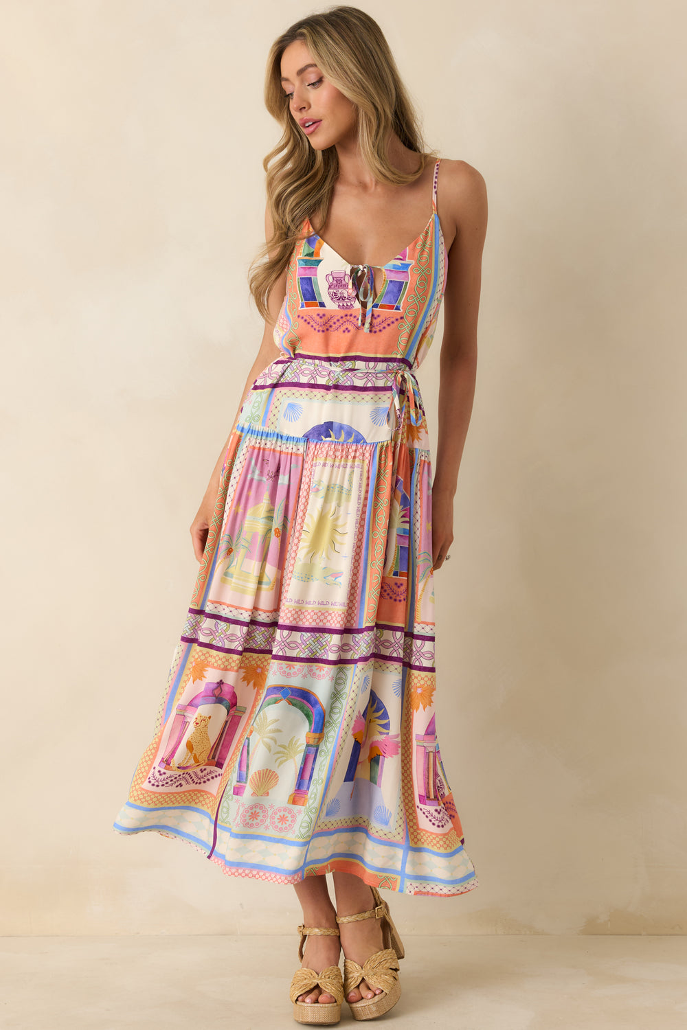 Tropical-Tile-Print-Maxi-Dress-With-A-Flowing-Tiered-Skirt