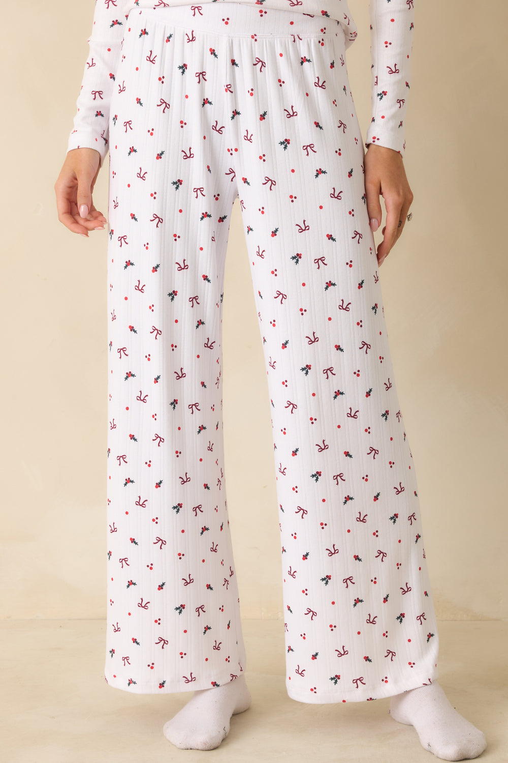 White-Full-Length-Pants-Wide-Leg-High-Rise-Holly-Bow-Print