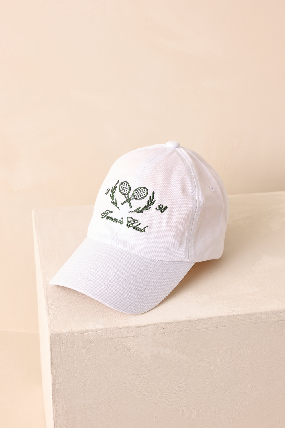 white-baseball-cap-overhead-view-curved-brim-panel-stitching-42d3-4575-ad9c-aa32f30dc399